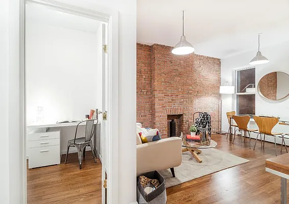 Sold by Level Group | media 12