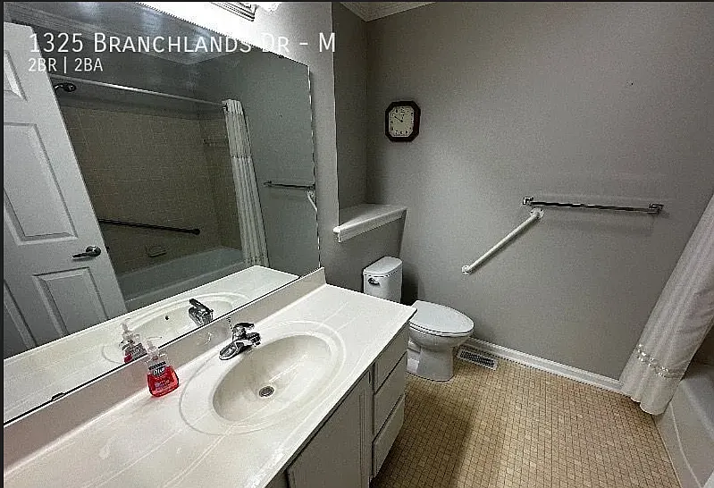 2 bed, 1079 sqft, $1,900 — Photo 4