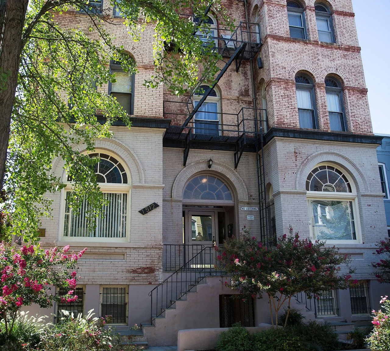 1512 Corcoran St Nw — Photo 1