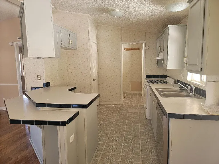 47160 Creekside Rd — Photo 5