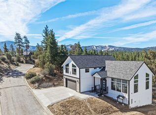 455 Woodcreek Dr, Big Bear City, CA 92314