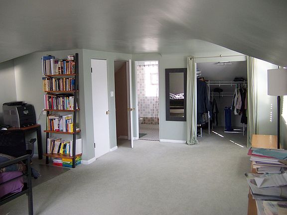 Master Bedroom (+Bath)