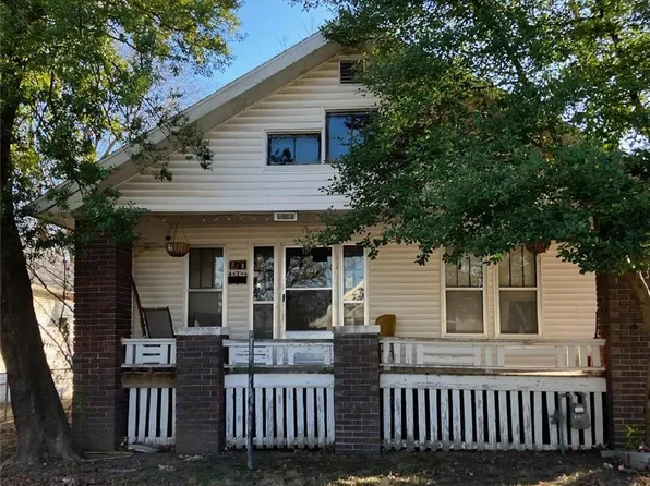 218 E 23rd St, Pittsburg, KS 66762