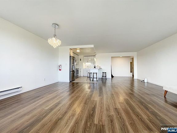 3rd image of 1600 Center Ave APT 12C