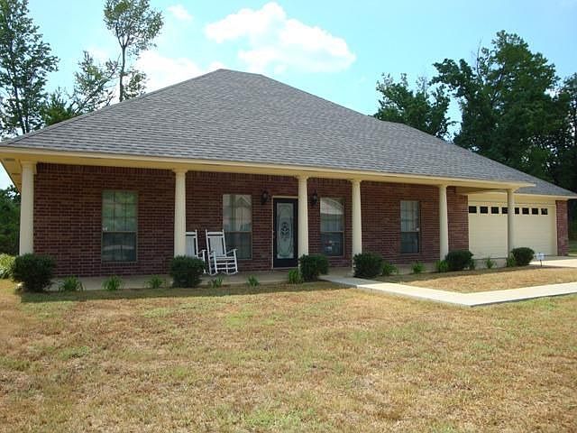 1st image of 209 Pebble Creek Cir