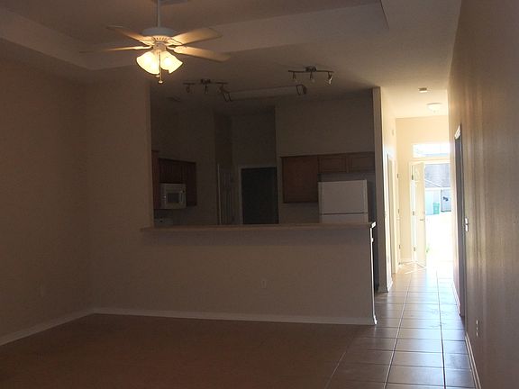 2nd image of 713 N Park Blvd