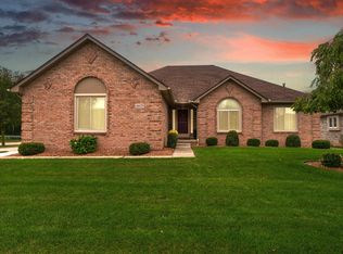 48075 Tonawonda Dr, Macomb, MI