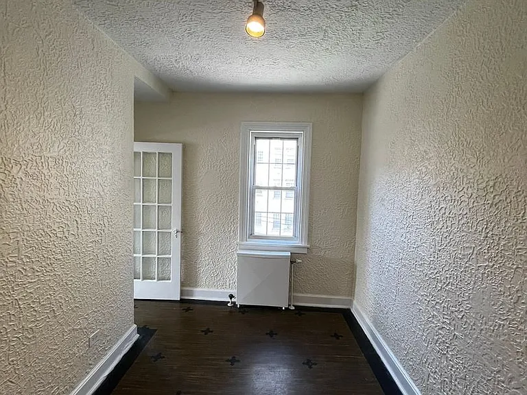 Bayard Manor Apartments — Photo 94