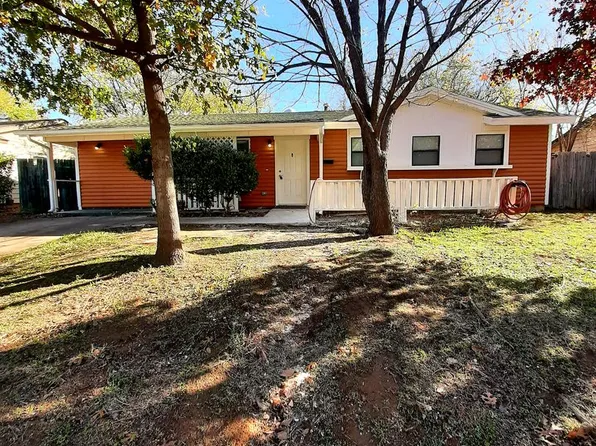 816 Denton Dr, Euless, TX 76039