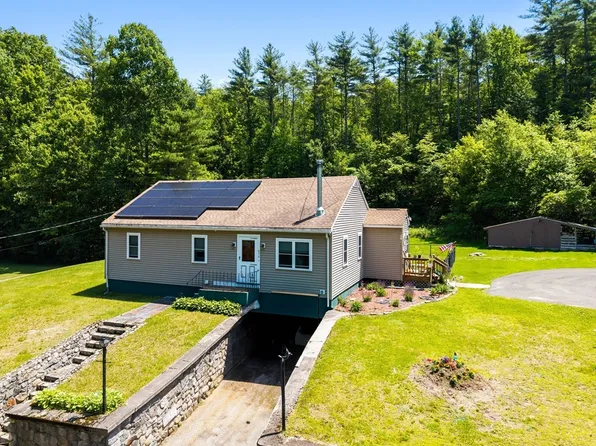 898 Cottage St, Athol, MA 01331