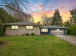 603 E Burkwood Ct, Urbana, IL