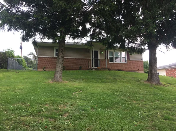 825 Pheasant Rd, Harrisburg, PA 17112