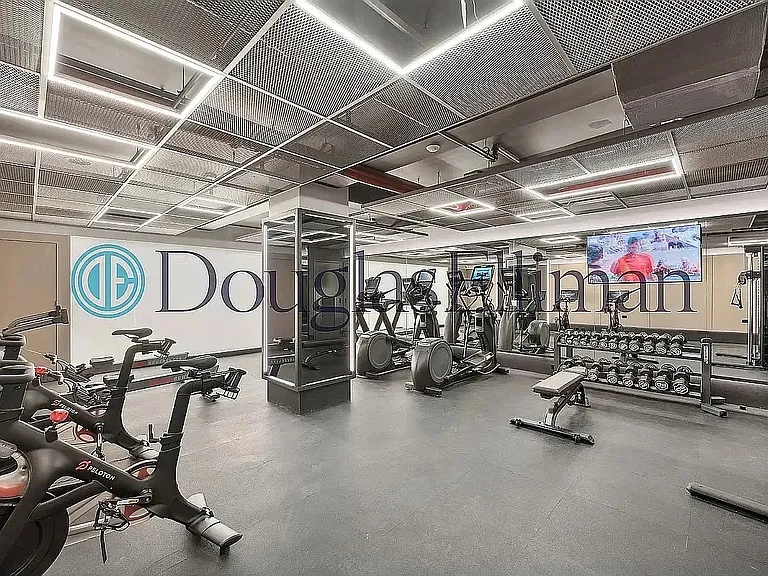 295 Park Ave S #7C — Photo 5