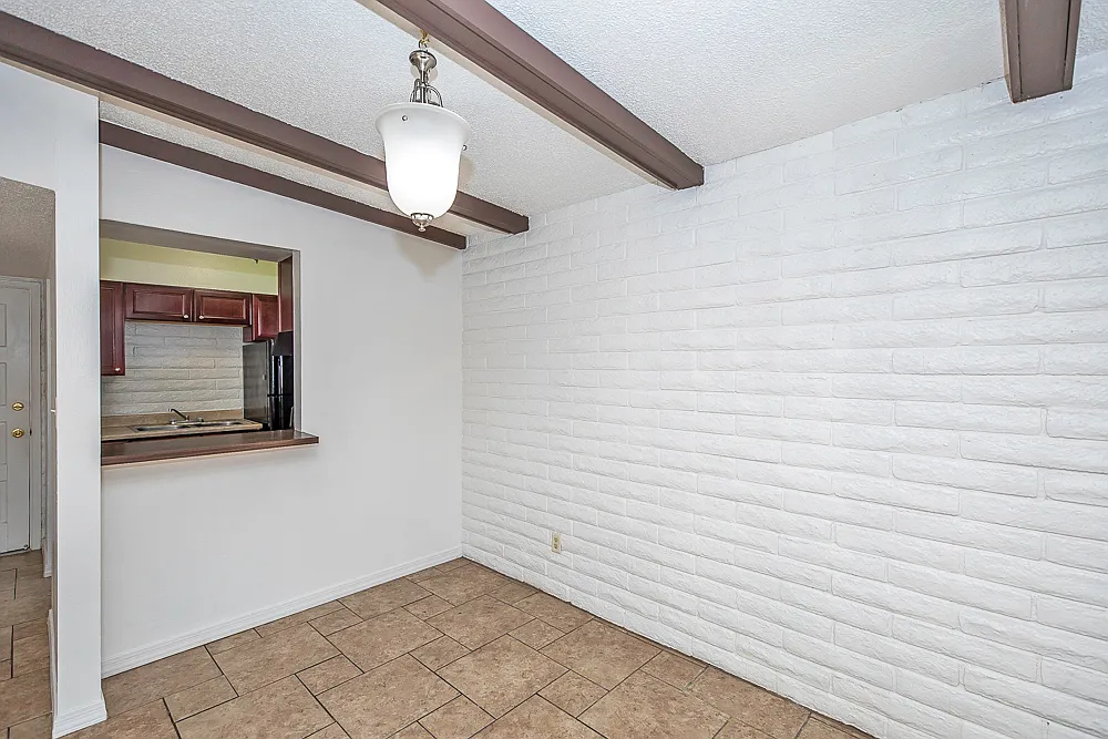 Building Photo - 2864 S 1st Ave #1