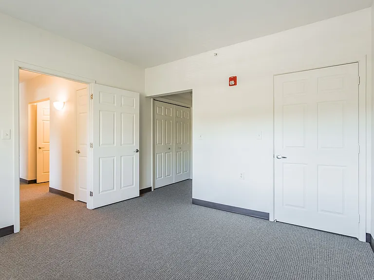 Medford Landing Apartments — Photo 11