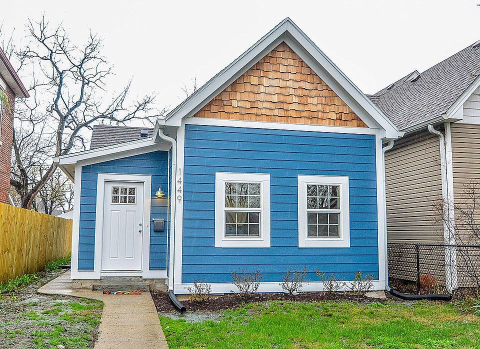 Charming curb appeal!