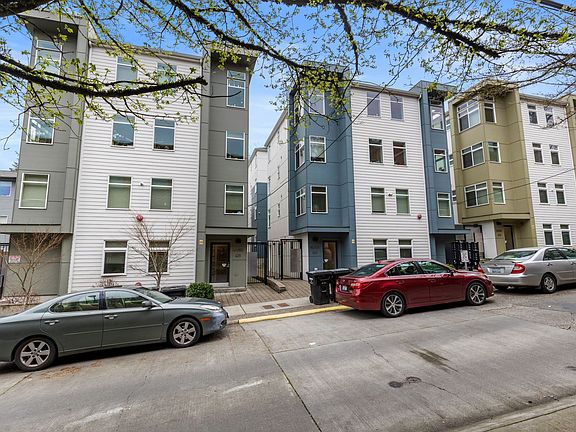 3rd image of 4215 9th Ave NE #401