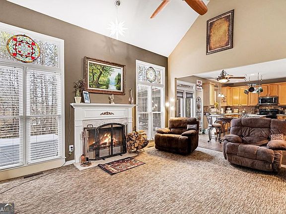 5th image of 174 Senators Ridge Dr