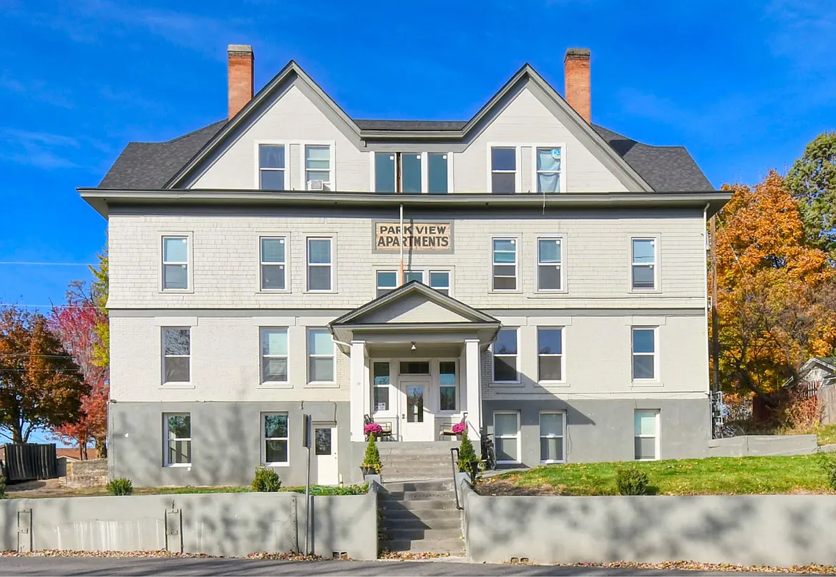 Building Photo - 401 NW Bailey Ave #102