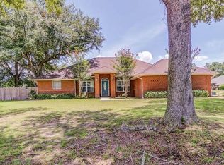5413 Heatherton Rd, Milton, FL 32570