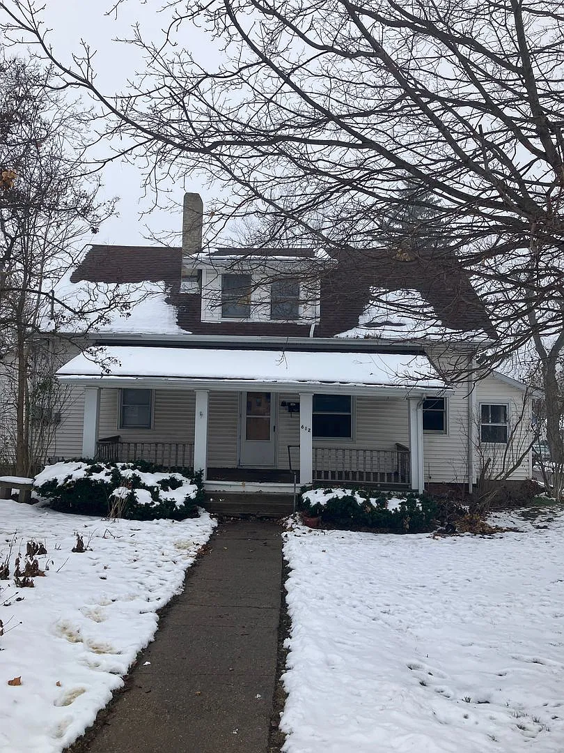 612 Wallace Ave photo 1