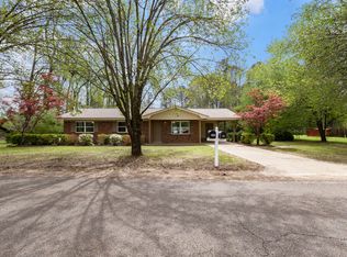 305 McCully Rd, Columbus, MS 39702