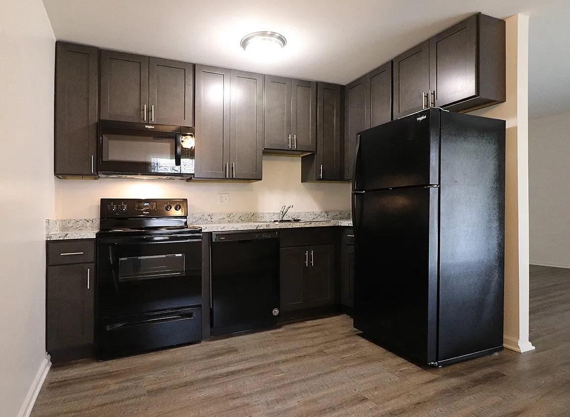 Concord Court Apartments — Photo 4