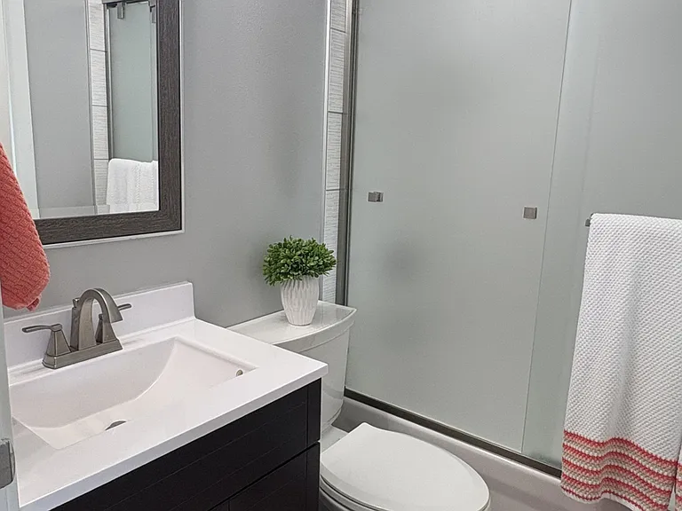 7054 S English Settlement Ave — Photo 4