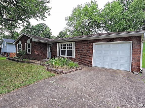 5th image of 2225 Sherwood Dr
