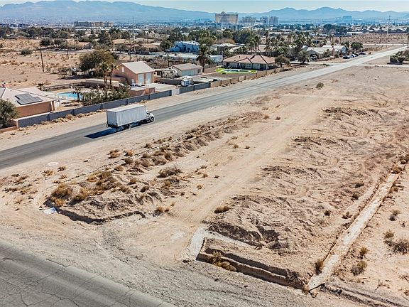 4th image of S Valley View Blvd