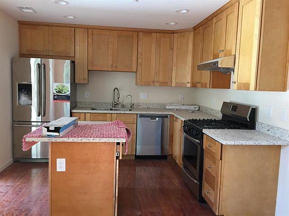 2nd image of 1303 Flora Ave #B