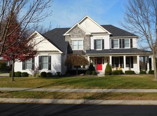 832 Silverleaf Dr, Greenwood, IN 46143