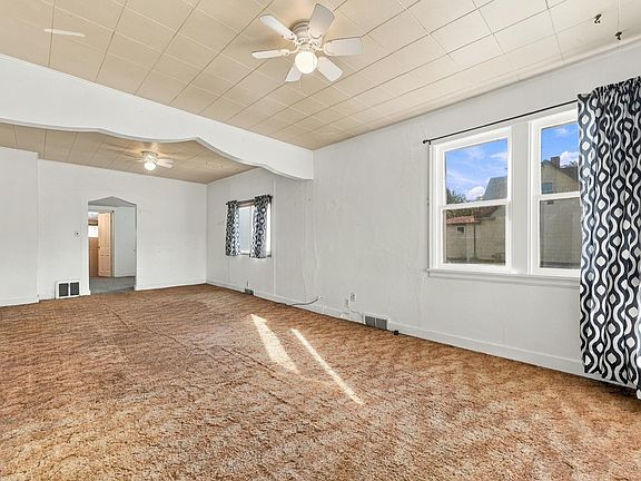 4th image of 212 10th St N