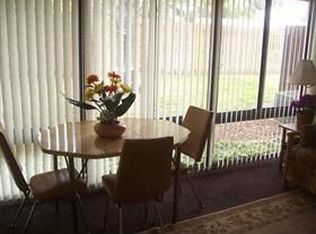 1725 Pine Ridge Way E APT D, Palm Harbor, FL 34684