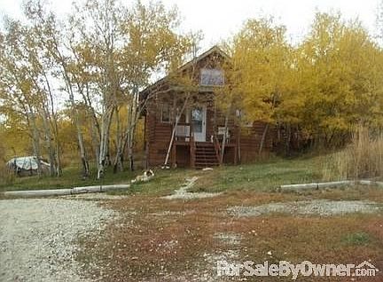 Main cabin (720 sq ft)