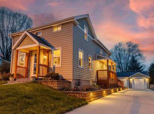 N89W16726 Cleveland Ave, Menomonee Falls, WI 53051