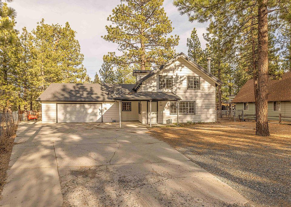 1st image of 300 Downey Dr