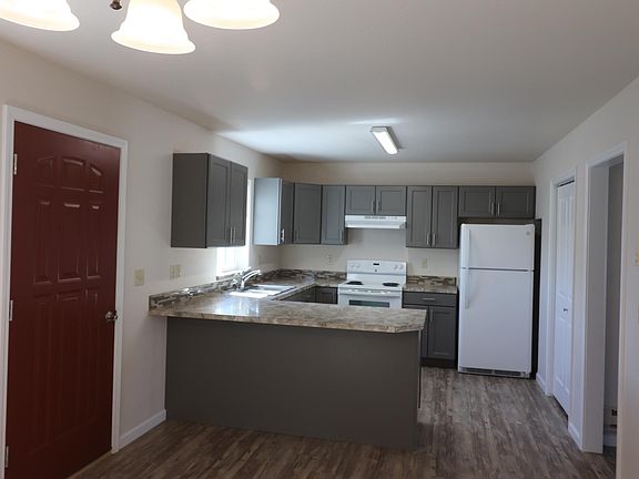 Kitchen, dining room