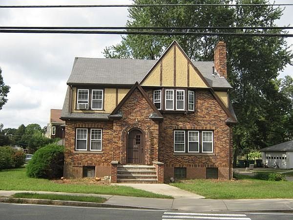 1st image of 233 Winter St