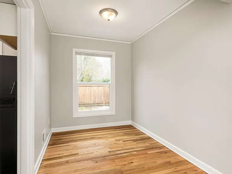 Parkside Apartments — Photo 14