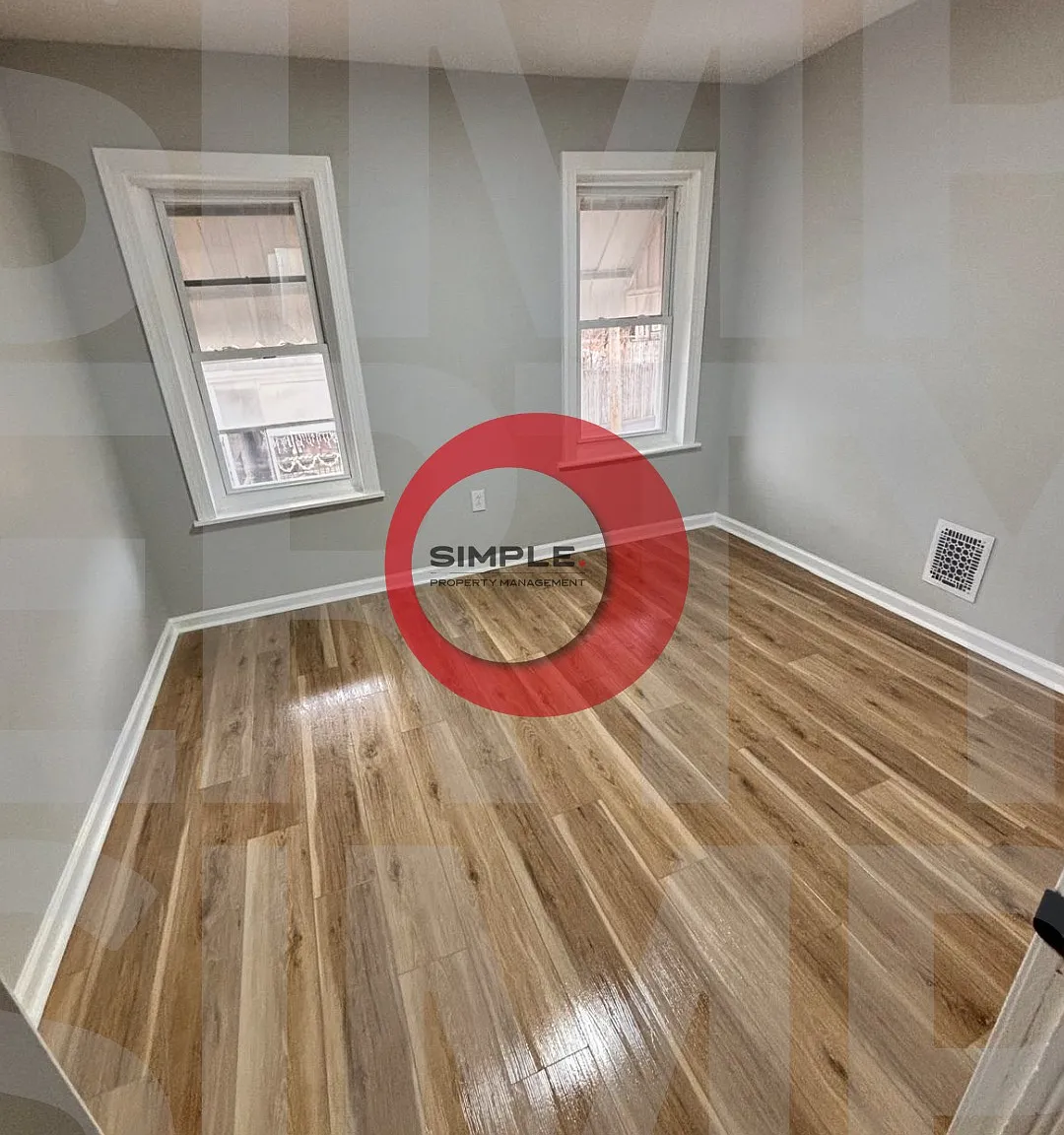 3 bed, $1,425 — Photo 4
