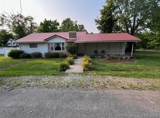 806 Russell Dr, Bismarck, MO 63624