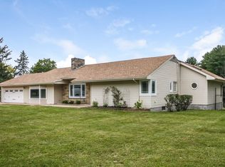 30 Twin Hills Rd, Poughkeepsie, NY 12603