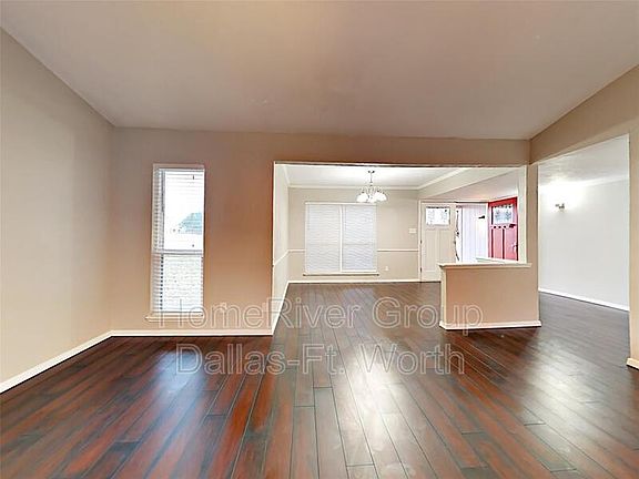 3rd image of 3912 Churchill Dr