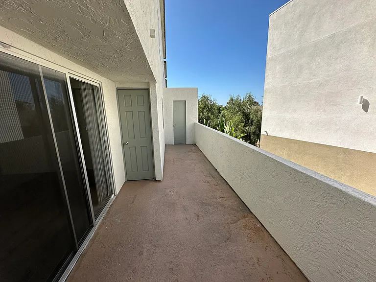 Eureka Gardens Apartments — Photo 12