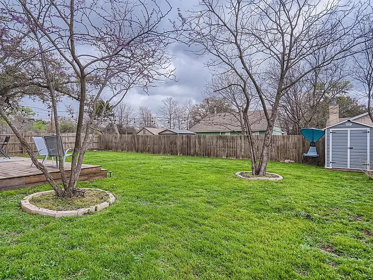 7701 Copano Dr — Photo 27