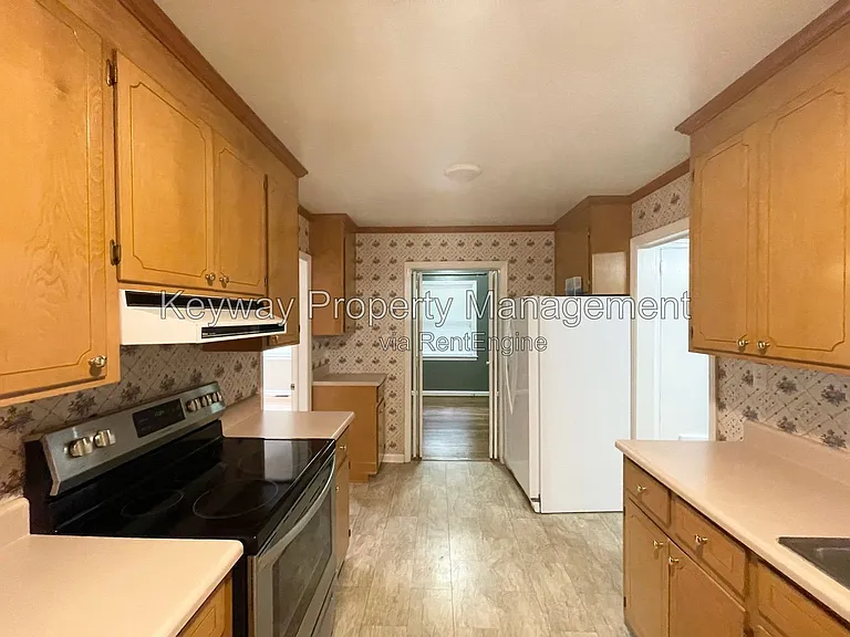 3401 Old Louisville Rd — Photo 5