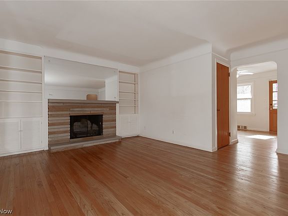 5th image of 2078 Miami Rd