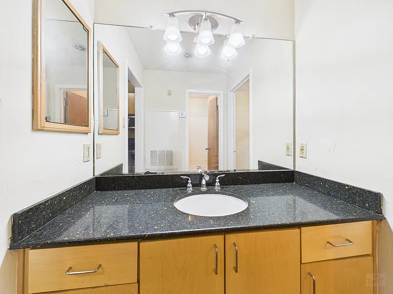 2815 Rio Grande St #109 — Photo 8