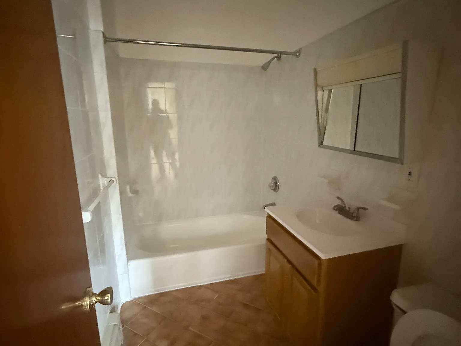 1 bed, 600 sqft, $1,700 — Photo 4